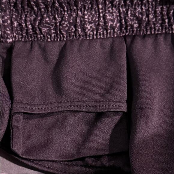 ATHLETA PRINTED MESH RACER RUN SHORTS 4” VIOLET STATIC SZ XS - Picture 6 of 10